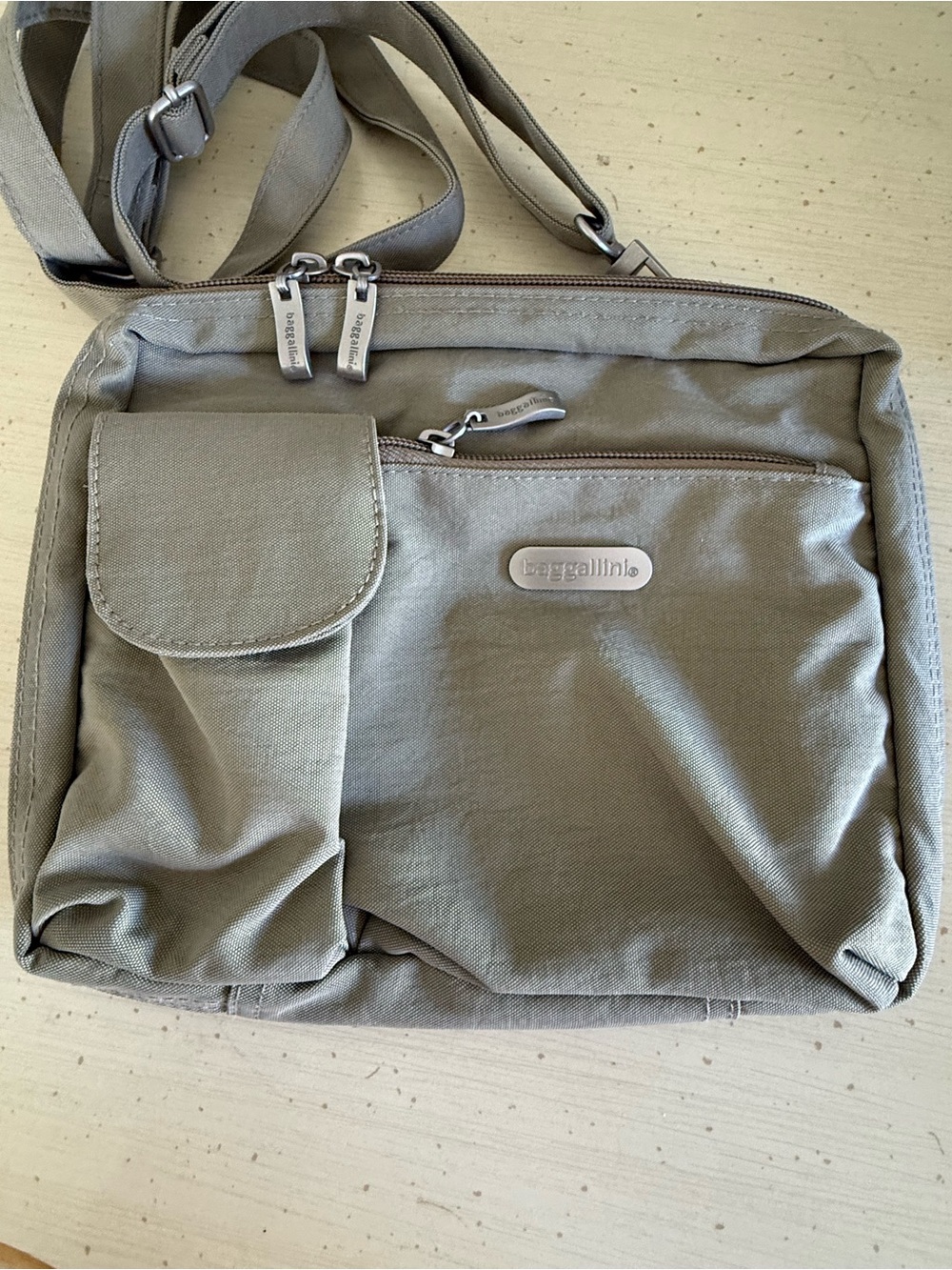 Baggallini Taupe Nylon Organizer Crossbody Bag Multi Pocket Travel Purse